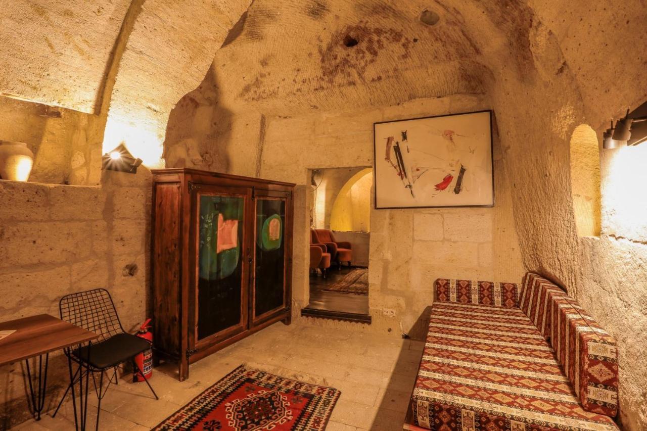 Hotel Harkasos Cave