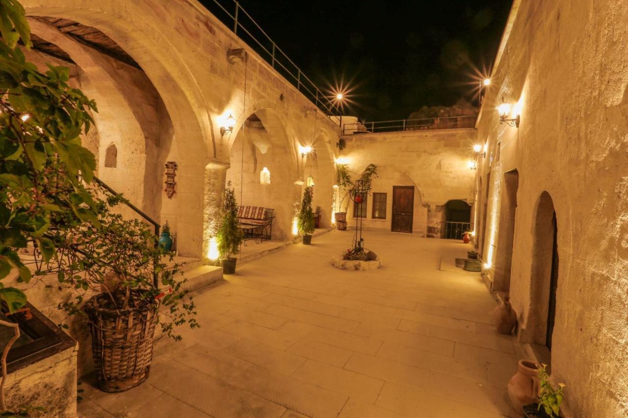 Harkasos Cave 3*