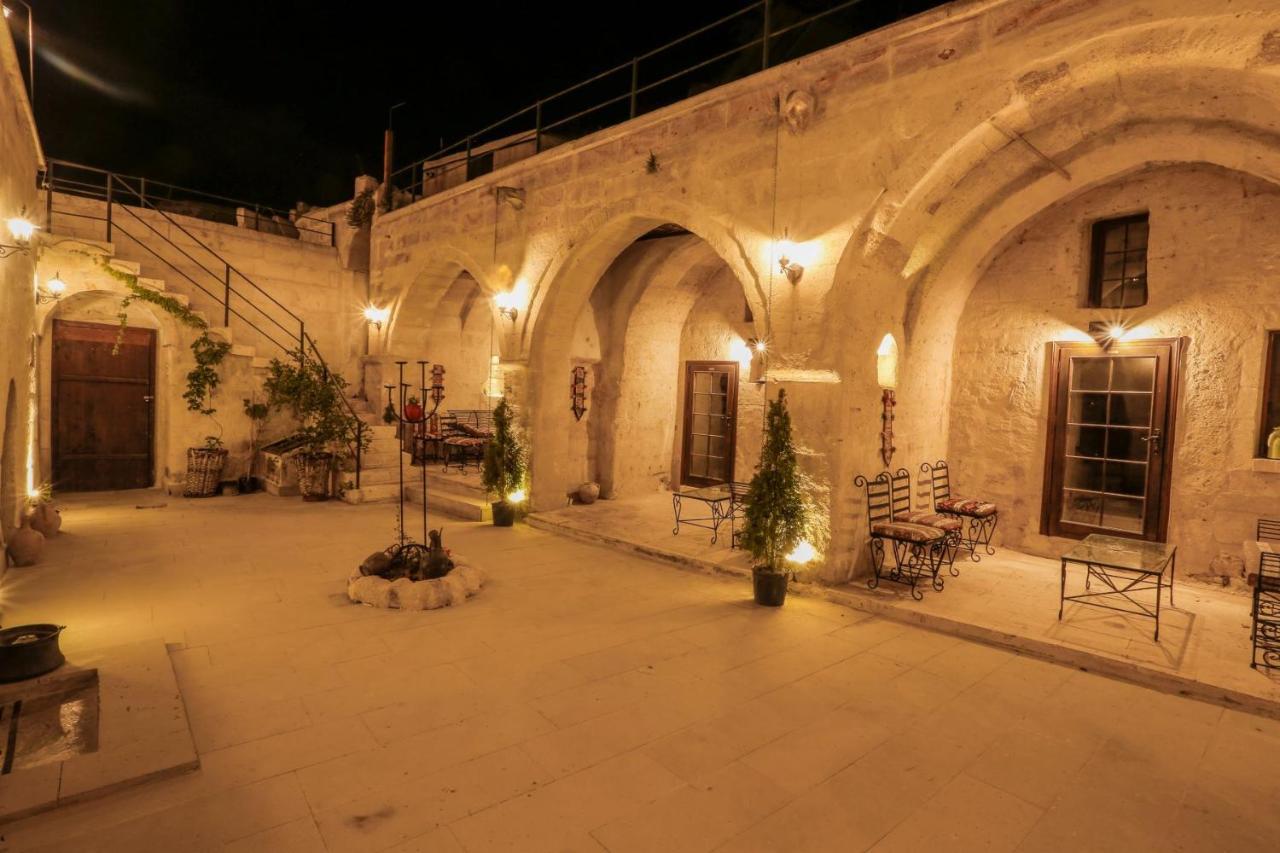 Harkasos Cave 3*