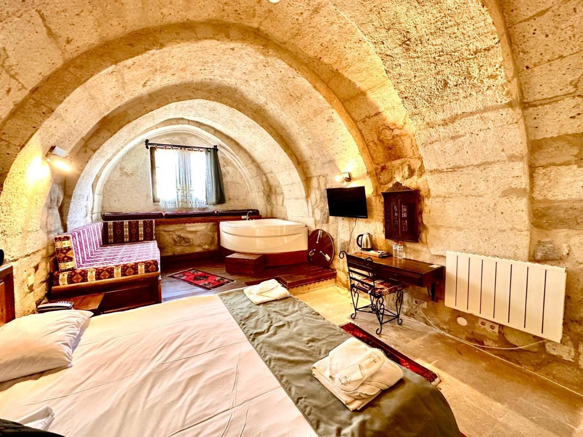 Hotel Harkasos Cave 3*