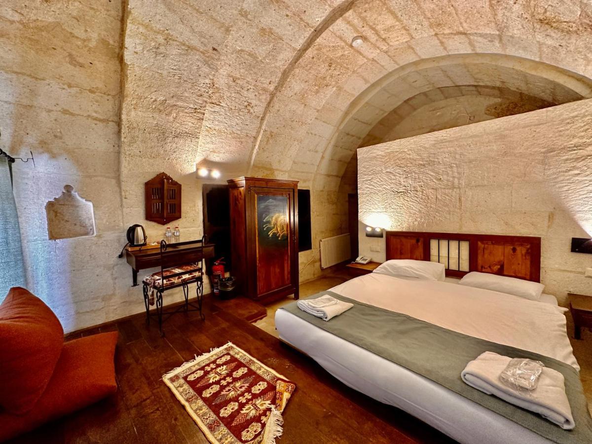 Hotel Harkasos Cave