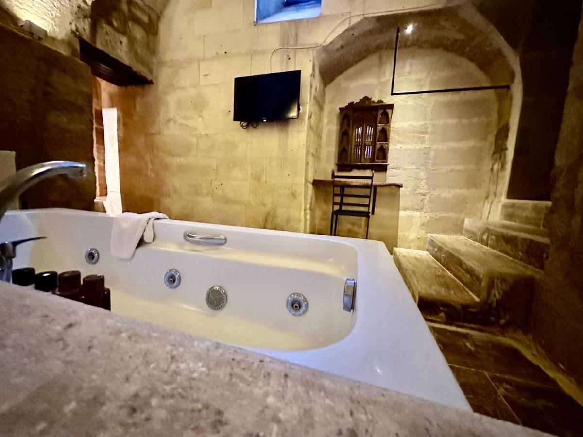 Harkasos Cave Hotel