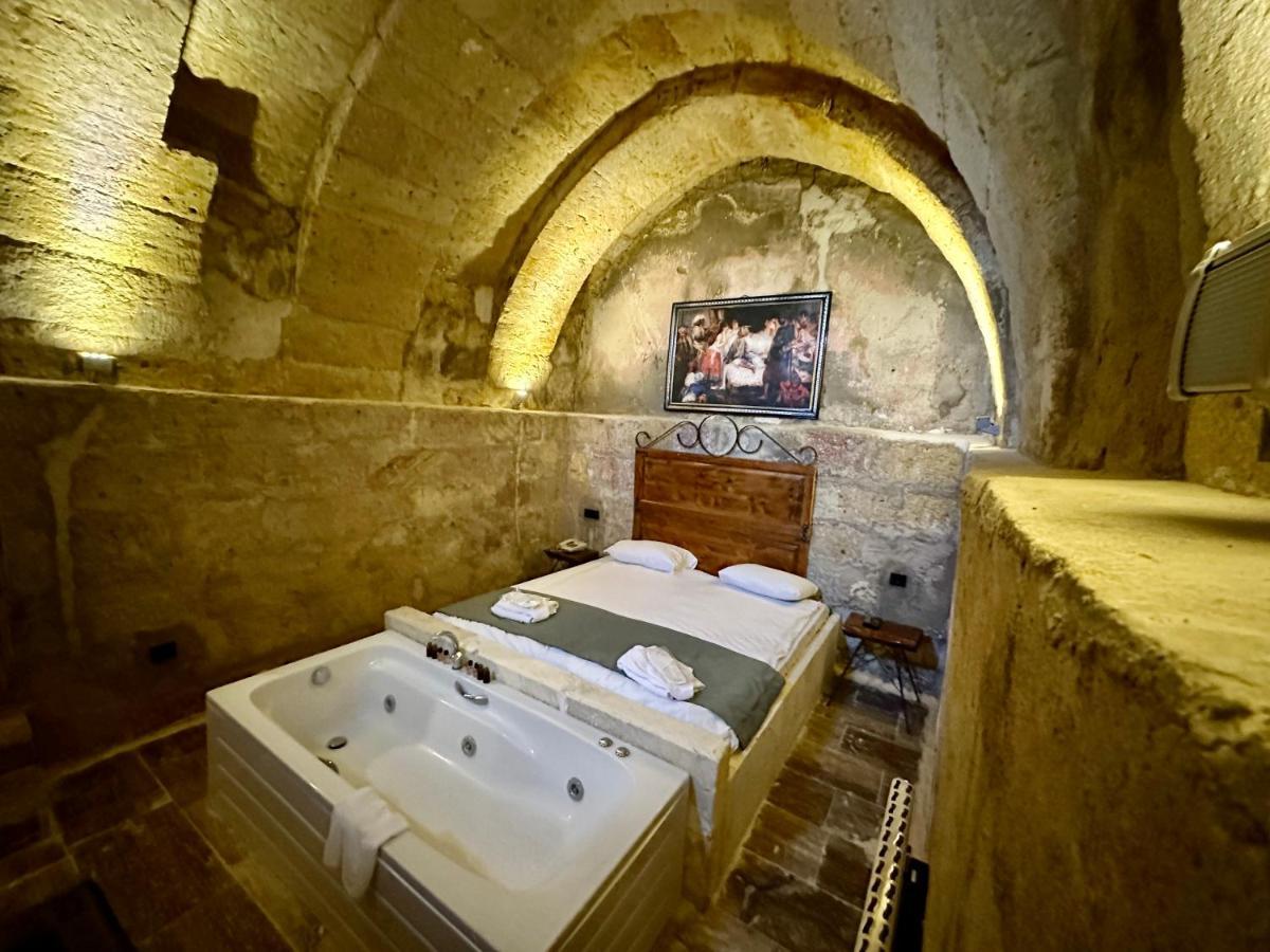 Harkasos Cave Hotel